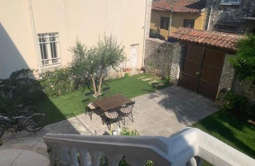 Shkoder Bed & Breakfast | Vintage Villa