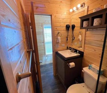 Valle House | 091 Star Gazing Tiny Home near Grand Canyon South Rim Sleeps 8