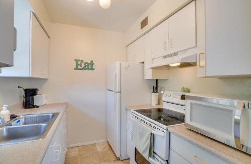 Tucson House | < 1/2 Mi to Trail Dust Town: Retreat w/Peak Views
