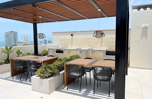 Santa Cruz Apartment | 1 bedroom with pool and ocean view, 5 min from the Malecon of Miraflores.