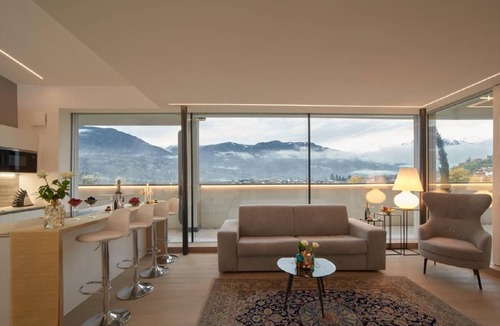 Postal Apartment | 100 m² Apartment ∙ 2 bedrooms ∙ 6 guests
