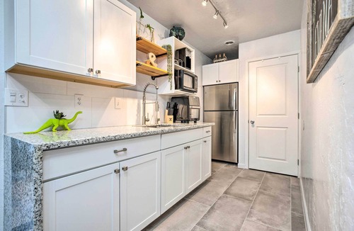 Laveen Village House | 11 Mi to Dtwn Phoenix! Mtn-View Retreat w/Hot Tub