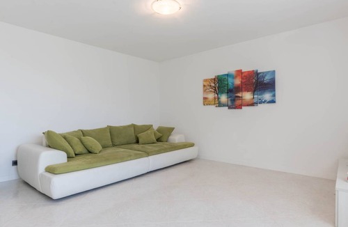 Dorsino Apartment | 115 m² Apartment ∙ 3 bedrooms ∙ 7 guests