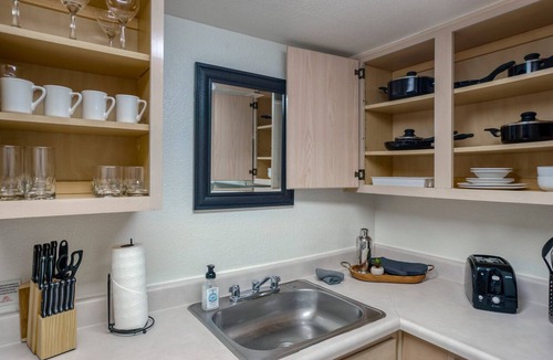 New Papago Parkway Apartment | 124Bike, Hike, Explore – Adventure-Ready 1BR in Gated Community!