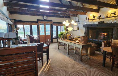 Elandskop House | 1455 m² Farmhouse ∙ 10 bedrooms ∙ 12 guests
