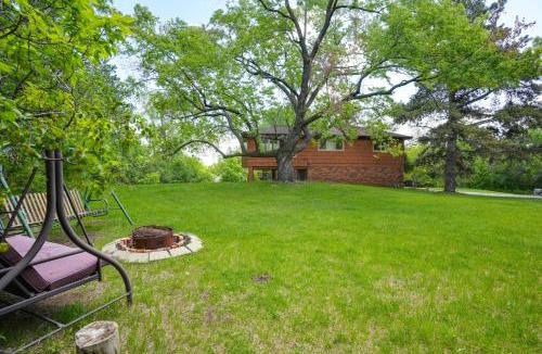 Minnetonka House | 15 Mi to Downtown Minneapolis: Retreat on 5 Acres