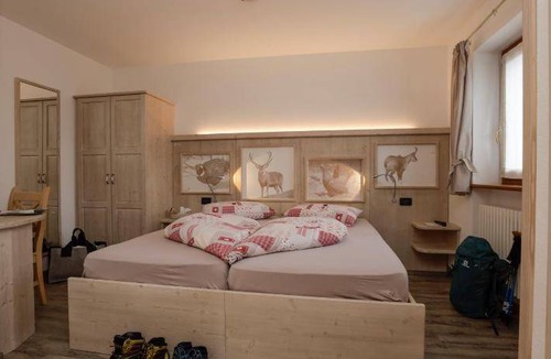 Vetriolo Terme Hotel | 16 m² Hotel ∙ 2 guests