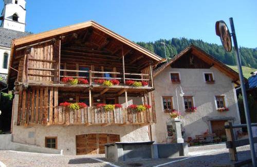 Penia Ski Chalet | 170 m² Chalet ∙ 3 bedrooms ∙ 7 guests
