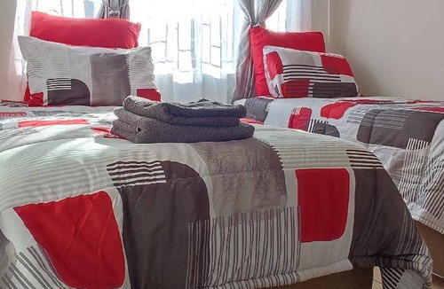 Newcastle Apartment | 175 m² Apartment ∙ 4 bedrooms ∙ 8 guests