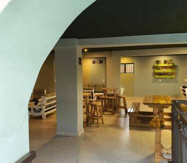 South Durban Hotel | 18 m² Motel ∙ 4 guests