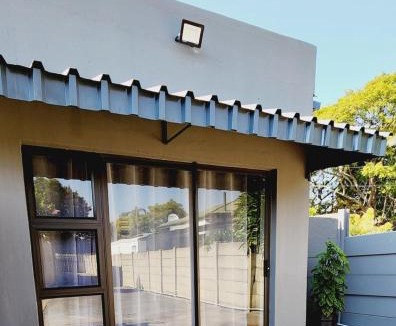 Vryheid Apartment | 180 on Emmet