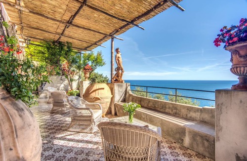 Liparlati Villa | 1850 m² Villa ∙ 8 bedrooms ∙ 16 guests