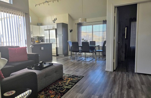 Val Vista Lakes House | 2 Bedroom Townhouse In A Beautiful Resort Like Setting - Val Vista lakes