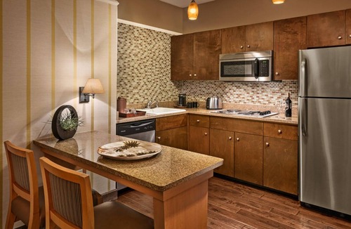 Gainey Village Villas Hotel | 2 Family-friendly Units! Close to Wrigley Mansion w/Free Parking & Outdoor Pool