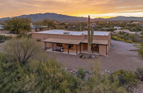 Rancho Del Cerro House | 2 Homes - 7BR Sleeps 18 - Pool - Amazing Mtn Views