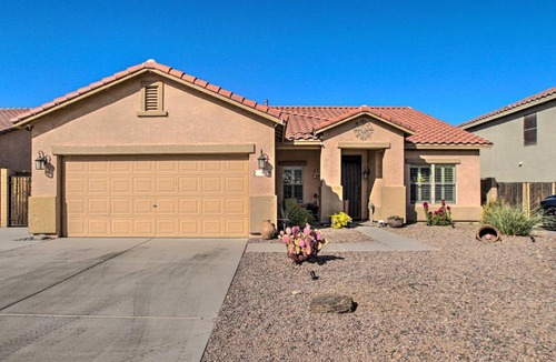 South Mountain House | 2 Mi to South Mtn Park! Snowbird Retreat w/Patio