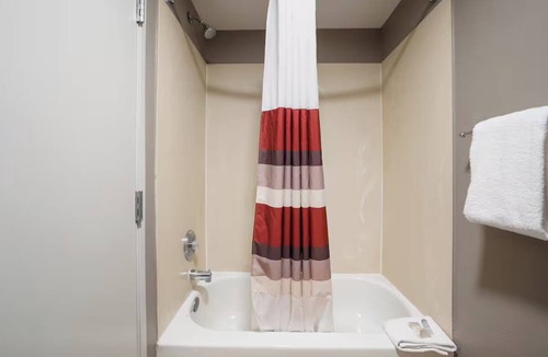Cortaro Hotel | 2 Spacious Family Rooms Near Tucson Attractions – Kids Stay Free & Comfortable
