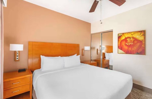 Palo Verde Hotel | 2 Spacious Suites w/Free Parking, Mini Golf & Pool Access l Ideal for Families