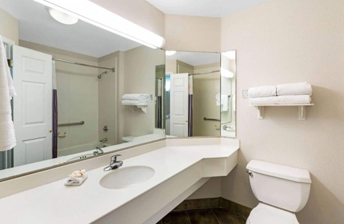 Superstition Springs Hotel | 2 x 2 Double Beds ADA Rm at La Quinta Inn by Wyndham Mesa Superstition Springs