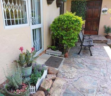 Assagay Apartment | 20 m² Apartment ∙ 1 bedroom ∙ 2 guests