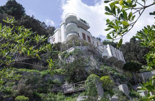 Erchie House | 200 m² House ∙ 4 bedrooms ∙ 8 guests