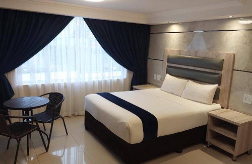 Port Shepstone Hotel | 27 m² Hotel ∙ 4 guests