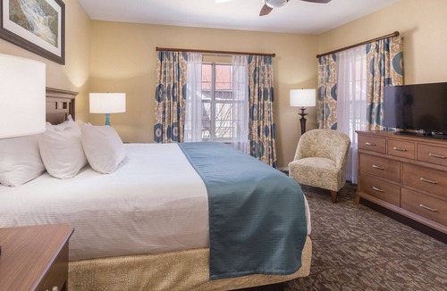 Table Rock Resort | 2BD Deluxe/Branson - w/Pools, Barbecue, Gym!