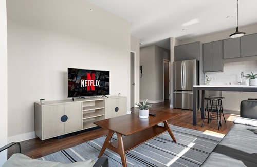 Downtown Minneapolis Apartment | 2BR 2BA CozySuites in Marquee with pool & gym
