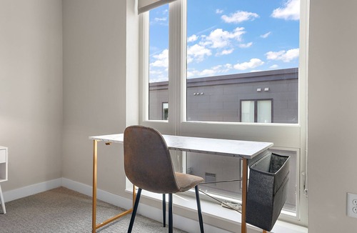 Downtown Minneapolis Apartment | 2BR 2BA CozySuites in Marquee with pool & gym