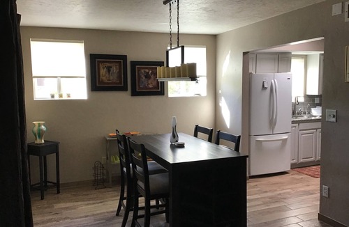 Country Club Estates House | 2BR 2BA Walkable Neighborhood Mountain Golf Course View1700sf Large Patio