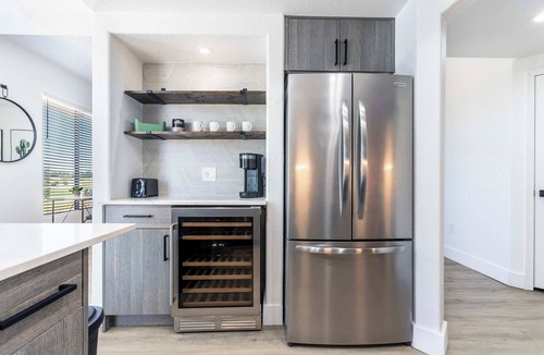 Desert Paradise Estates Apartment | 2BR CozySuites at Kierland Commons with pool #10