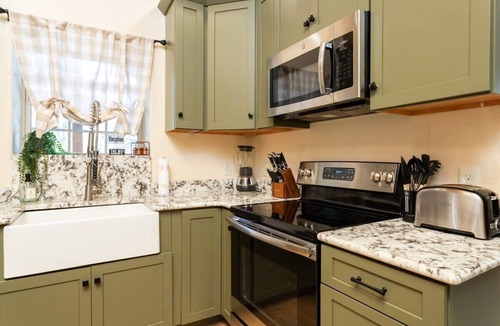 Pittman Center Cabin | 2MilesToNationalPark/15Min2Gatlinburg/FirePit