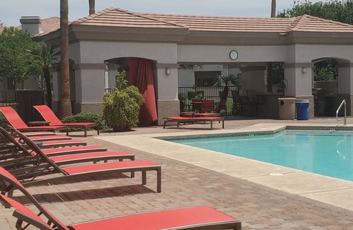 Gilbert Condo | 2nd floor 2 Bedroom Condo with Balcony