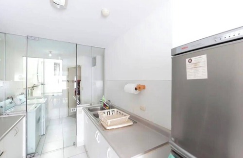 Armendariz Condo | 3-Bedroom 4-Bath condo 2 blocks from sea in Miraflores with WiFi and Balcony