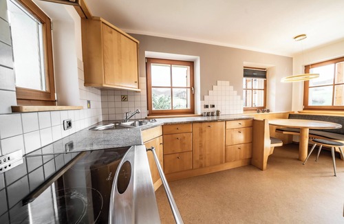 Kastelruth Apartment | 3 Bedroom Apartment in Kastelruth