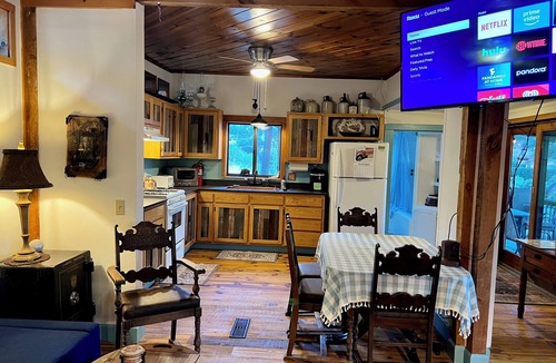 Bisbee Cabin | 3-bedroom cabin in Old Bisbee