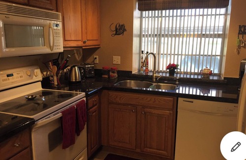 Villa De Paz Condo | 3 bedroom condo by westgate mall & hockey arena
