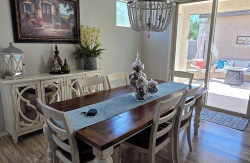 Gilbert House | 3-bedroom house in terrific Gilbert with cool AC for relaxing stay