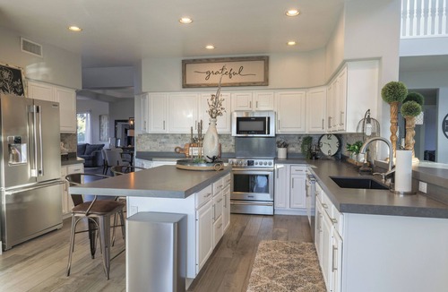 County Island House | 3-Bedroom Luxury Home Mesa, AZ, Private Pool, Hot Tub & Putting Green/Golf
