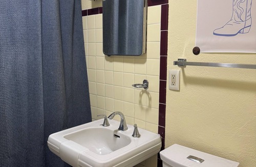 Tanque Verde House | 3 BR adobe home , horse friendly, pool, jacuzzi,pet friendly.