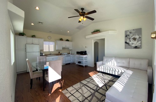 Lake Havasu City House | 3 Master Suites King Beds Jacuzzi Pool + Casita Yard RV Boat parking Firept Pets