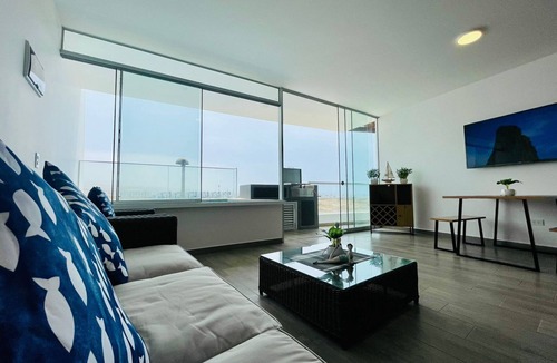 Asia Apartment | 3 minutes from the beach! Beautiful Premiere Apartment with Pool