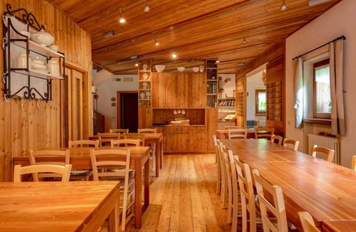 Giustino Ski Chalet | 300 m² Chalet ∙ 8 bedrooms ∙ 21 guests