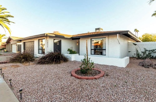 Dobson Ranch House | 3BR Retreat w/Diving Pool, BBQ & Workspace