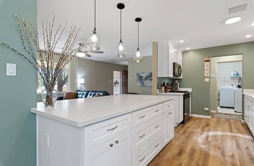 Mountain Club House | 4 Bdrm - 2 Ba - 5 Min to Whiskey Row + Arcade + Fire Pit + EV Charger + Pets!