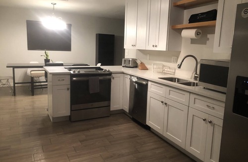 North Mountain House | 4 bedroom 2bath Full kitchen 1764 sf home that can sleep 10 people