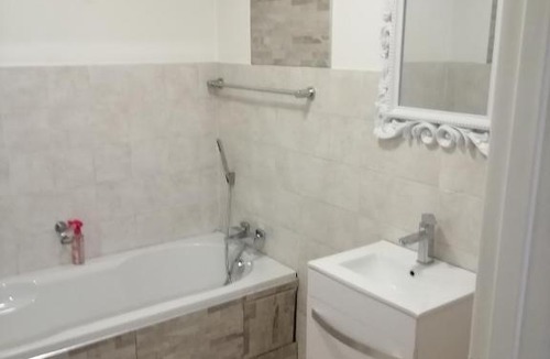 Illovo Beach Apartment | 40 La Mer Beach Front Apartment
