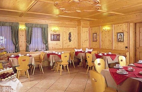 San Martino di Castrozza Apartment | 40 m² Serviced apartment ∙ 5 guests