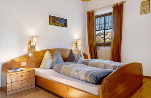 Kastelruth Apartment | 45 m² Apartment ∙ 2 bedrooms ∙ 5 guests