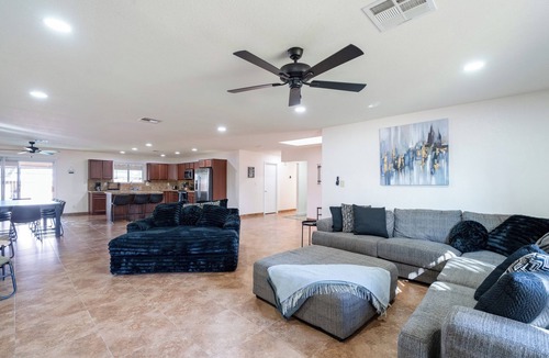 Glendale House | 4BR Happy Harmont House w/Private Pool Near State Farm Stadium Sleeps 10